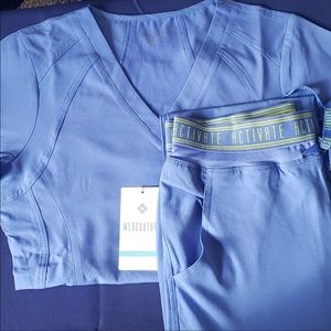 NWT Med Couture Ceil Scrub Set